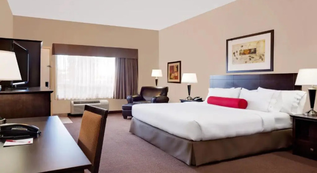 Номер Standard Ramada by Wyndham Stettler