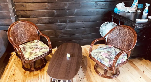 Guest House Air, Book Pension Hoteller i Gishifu Island med parkering, Parkering