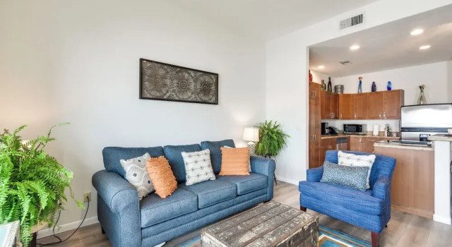 Pool Access, Walk to Beach: Galveston Condo!, Забронировать Апартаменты/квартира Апартаменты Галвестон, рядом с Гольф-клуб Magic Carpet, Апартаменты/квартира