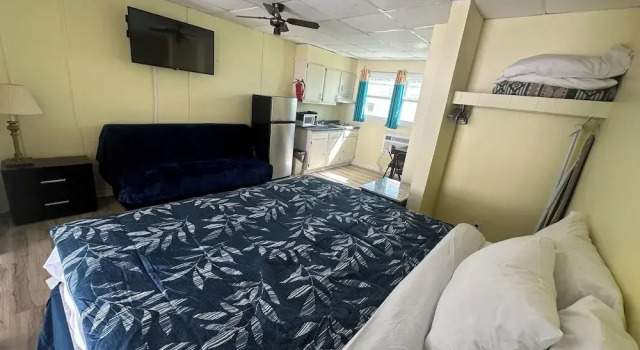 Студия Deluxe Searay Motel