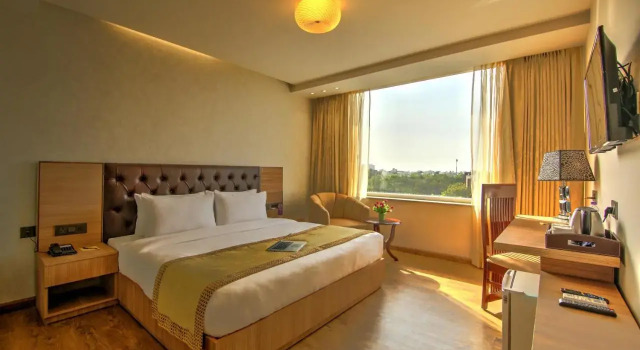 Hotel 91 Huda City Centre, Забронировать Отель Отели Гургаон 3 звезды, рядом с Unitech Cyber City, 3*