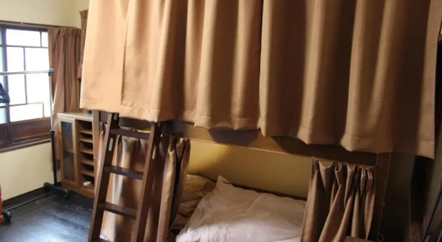 Кровать в общем номере (женский номер) Guesthouse KYOTO COMPASS