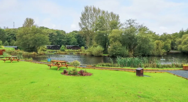 Lakeside Lodge, 予約 ホテル プレストン Lancashire