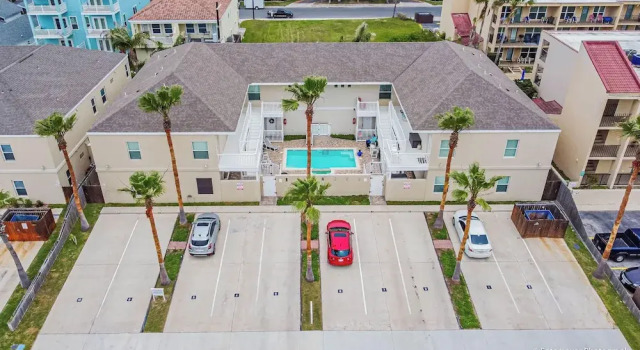 Modern Island Condo w/ Pool: Steps to the Beach!
