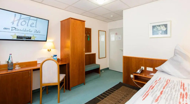 Номер Standard Hotel Am Düsseldorfer Platz
