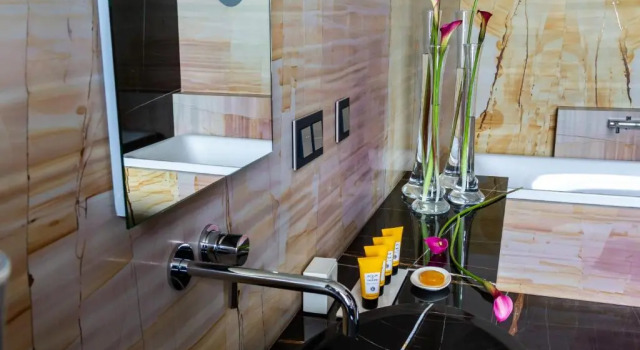 Двухместный номер Standard с балконом Hotel Warszawa