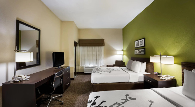 Четырёхместный номер Standard Sleep Inn & Suites Valdosta Mall Area