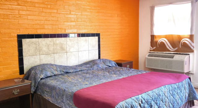Номер Standard Way Side Inn by Hotel O Dallas near Fair Park Downtown