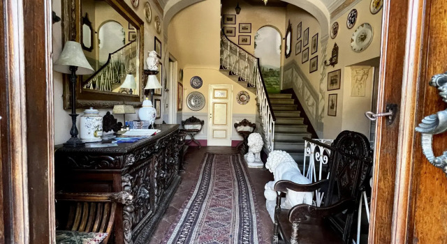 Villa Michaela, New Listing! Spacious Villa, exclusive venue with Pool, Chapel and Tennis courts, Prenota Villa Hotel a Capannori con piscina, Piscina