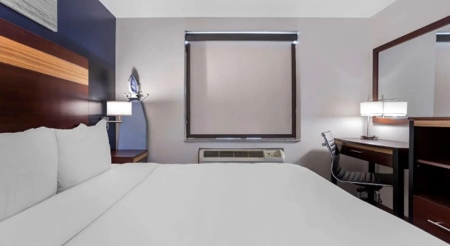 Номер Standard Avion Inn Near LGA Airport, an Ascend Collection Hotel