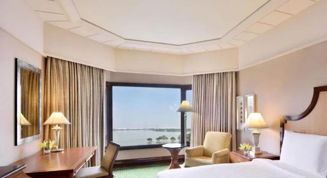Двухместный номер Executive Lounge Access с видом на озеро Hyderabad Marriott Hotel & Convention Centre