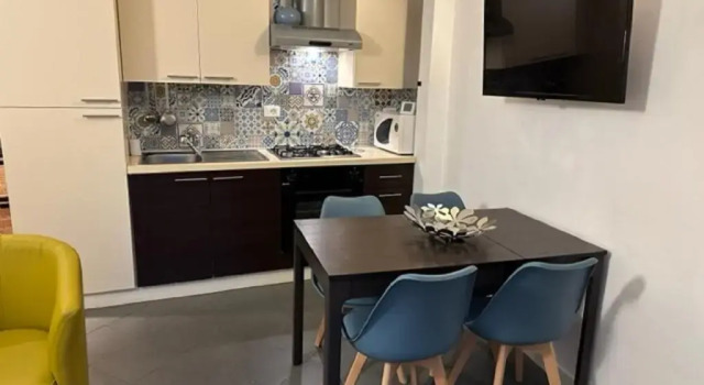 Апартаменты Цокольный этаж Varazze Apartment - Giardino e Terrazzo Privati, Pet Friendly
