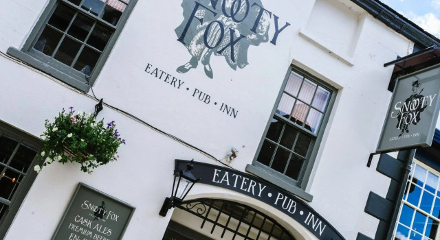 The Snooty Fox