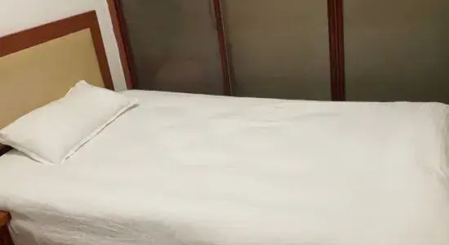 Номер Economy Jinxin Hotel