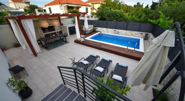 Вилла Villa Teuta ZadarVillas