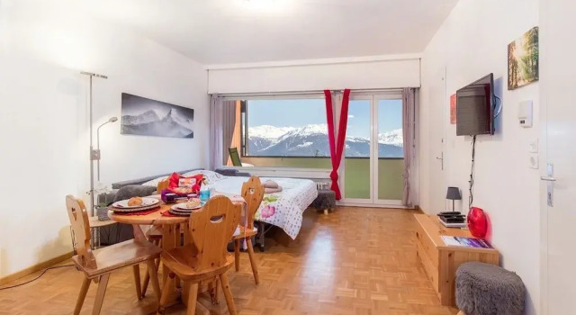 L’Eperon Center Crans wonderful view