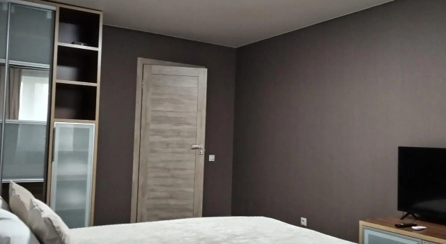 Apartments on 113 Yuri Gagarin Street, Book Lejlighed Hoteller i Kaliningrad med parkering, Parkering