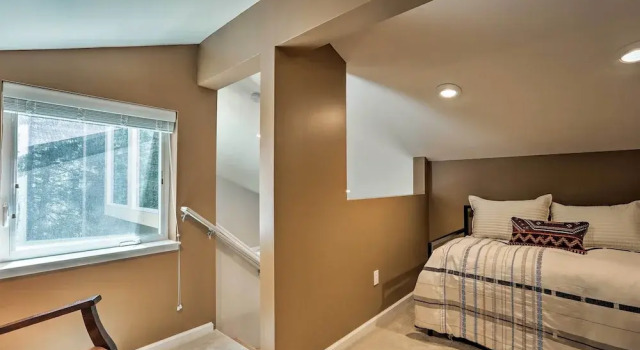 1 Mi to Skiing & Beaches: Incline Village Home, Забронировать Апартаменты/квартира Инклайн-Виллидж North Lake Tahoe