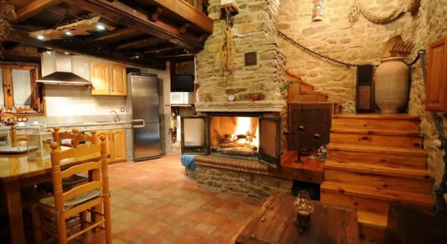 Коттедж с 4 комнатами La Resbalina Casa Rural