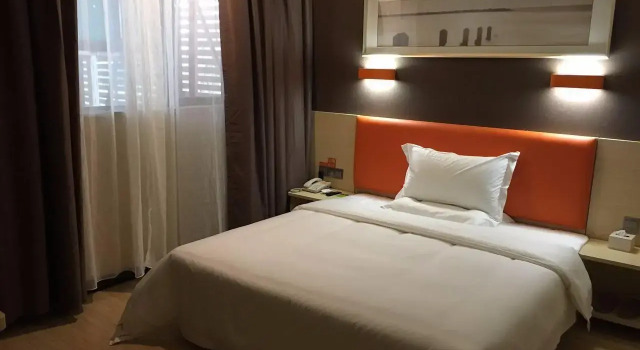Номер Standard 7Days Premium Shenzhen Dalang Commercial Center Branch