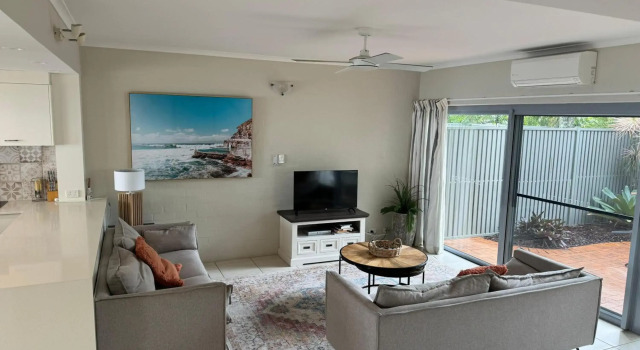 Le Court Villas, Забронировать Отель Нуса-Хедс Noosa, рядом с Yunaman Bushland Reserve