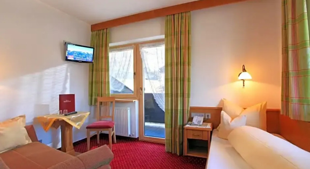 Hotel Eggerwirt, Book Hotel Hoteller i Wilder Kaiser med parkering, Parkering