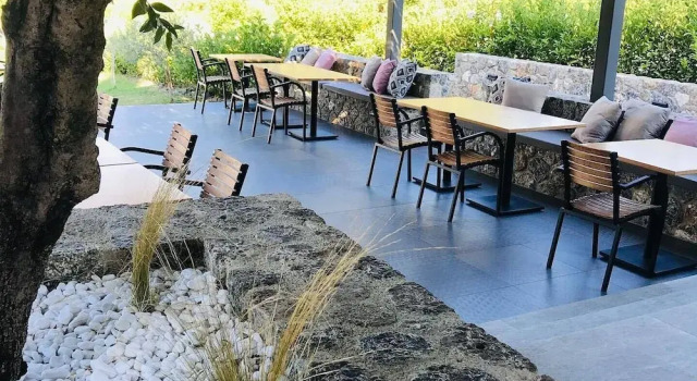 Yannis Hotel Annex Rooms, Забронировать Отель Отели периферии Ионических островов с парковкой, Парковка