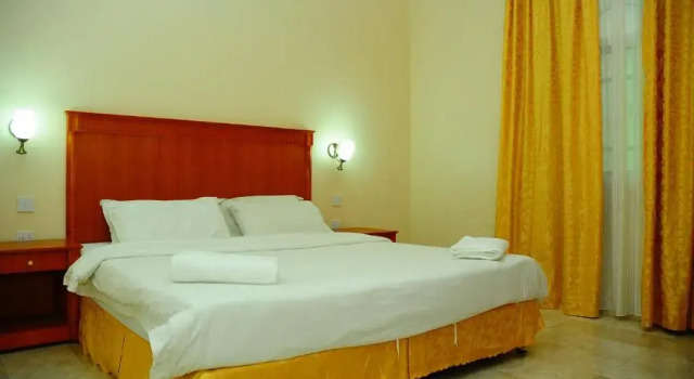Студия с красивым видом из окна Al Faisal Hotel Suites