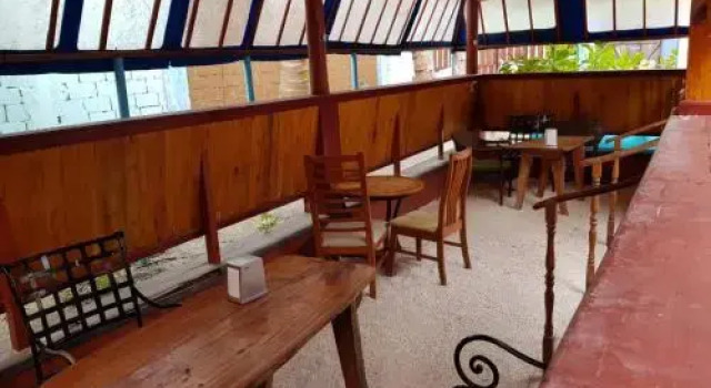Maakana Inn, Prenota Hotel Naifaru Atollo Lhaviyani