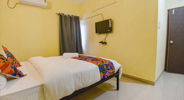FabExpress Symphony Homes, Calangute Beach
