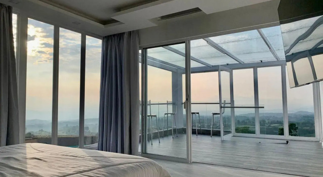 Penthouse - Vista Hermosa Apartments