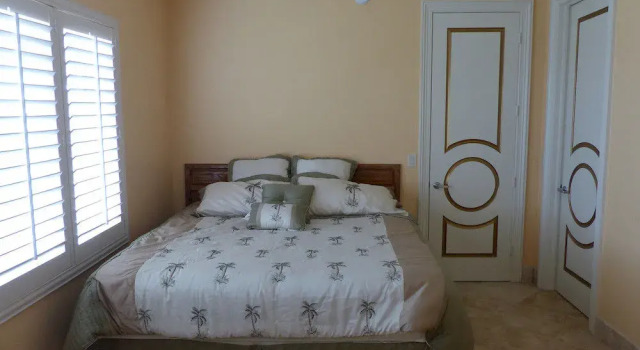 Pearl of the Sea Luxury Bed & Breakfast, Book Hotel Crescent Beach Saint Augustine Area