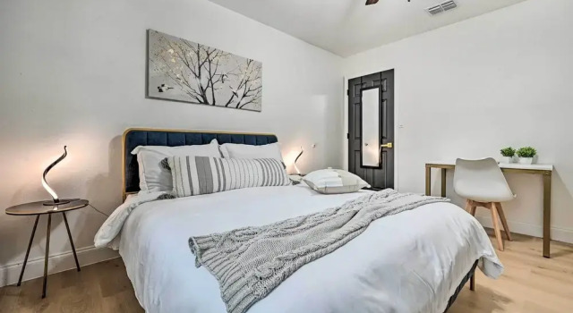 Коттедж All-encompassing Retreat w/ Pool & Game Room!