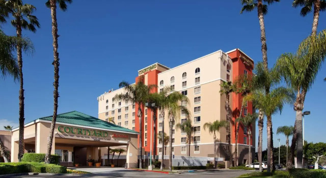 Courtyard by Marriott Baldwin Park