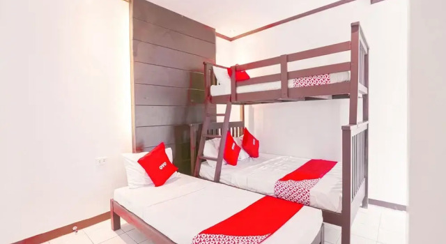 OYO 759 Royal South Garden Suites, Забронировать Отель Тагайтай Лусон