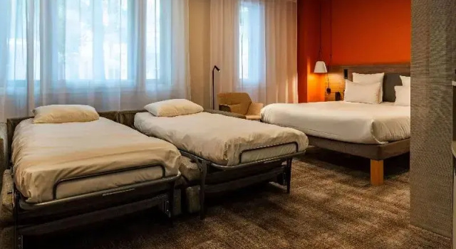Люкс Superior Novotel Suites Reims Centre