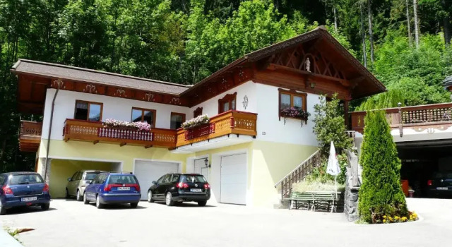 Коттедж Landhaus Schatz