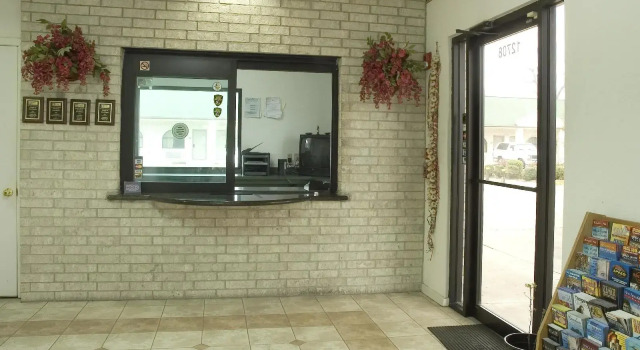 Budget Host, Hempstead Inn, Book Mini-hotel Houston Houston