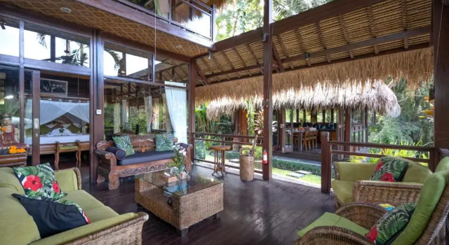 Вилла с 3 комнатами Kupu Kupu Private Villa