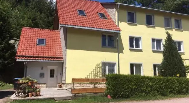 Ferienwohnung Wolf, Prenota Hotel Oberes Geratal Turingia