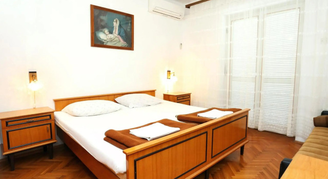Apartments by the sea Trpanj, Peljesac - 3157