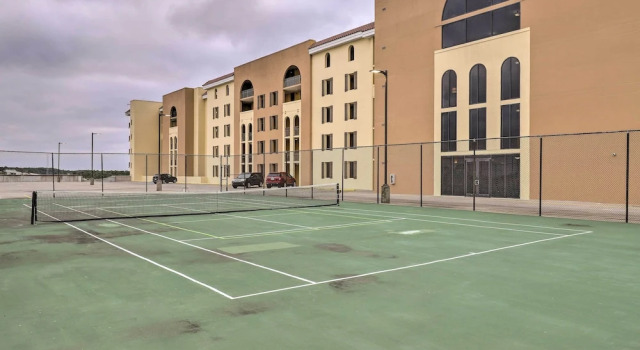 Dauphin Island Top-floor Condo w/ Resort Perks!, Prenota Resort Hotel a Alabama con parcheggio, Parcheggio