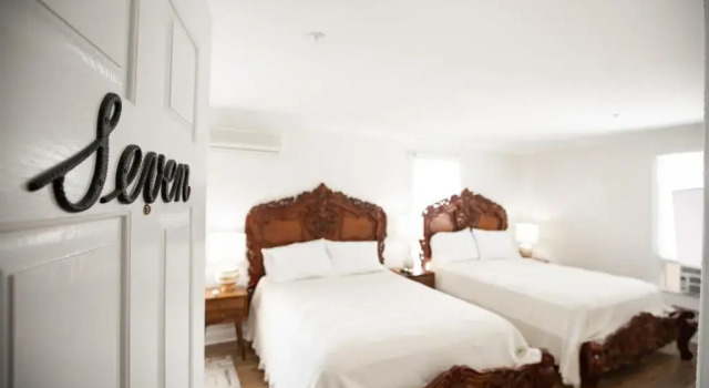 Четырёхместный номер Premier Elaines Cape May Boutique Hotel