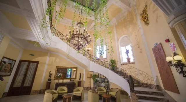 La Casa Grande, Book Hotel Baena Madrid