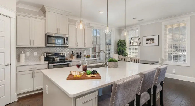 Коттедж Belwood Manor-Across from Parthenon-5 Min Broadway