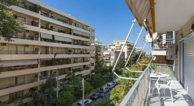 Апартаменты ONE Block From the sea Family House at Floisvos
