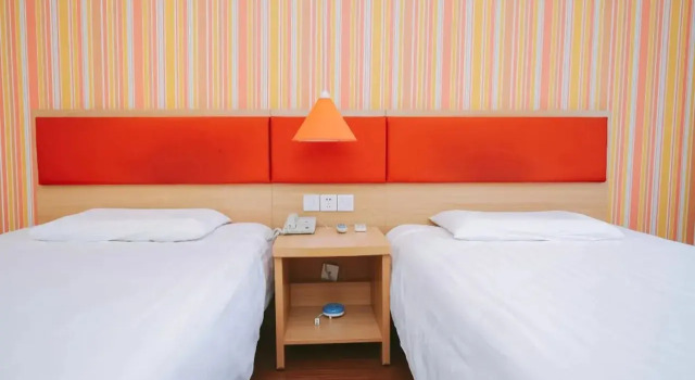 Pebble Motel (Kunming Dounan Flower City Longcheng Street), Buchen Sie Motel Chenggong Kunming