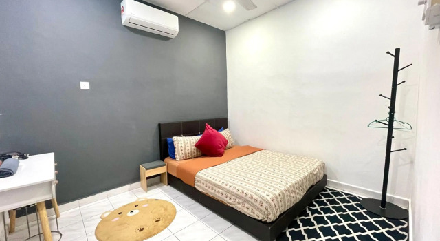 Cozy Murni 14th Entire 3 Bedroom House at Alma Bkt Mertajam, Varaa Hotelli Hotellit Pulau Pinang pysäköinnillä, Pysäköinti