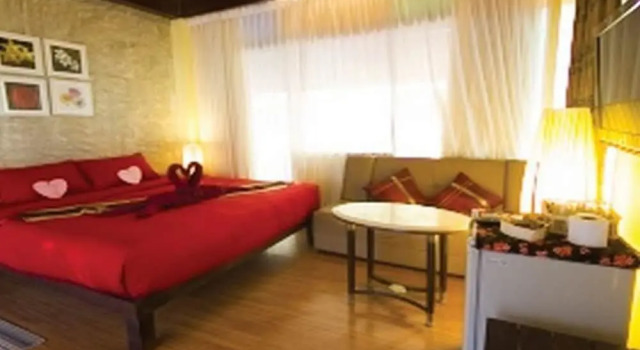 Номер Deluxe с балконом и с видом на сад White Sand Beach Resort