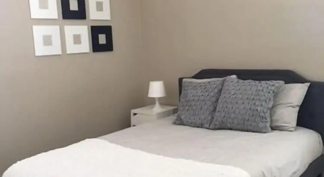 Коттедж Deluxe 3BR Goodyear Home Pvt Pool Sleeps 8